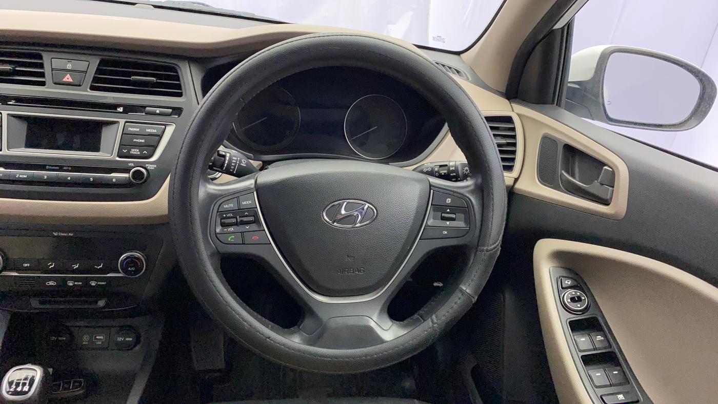 2015 Hyundai Elite i20 ASTA 1.2, Petrol, Manual, 25,827 km, Steering Wheel Close Up