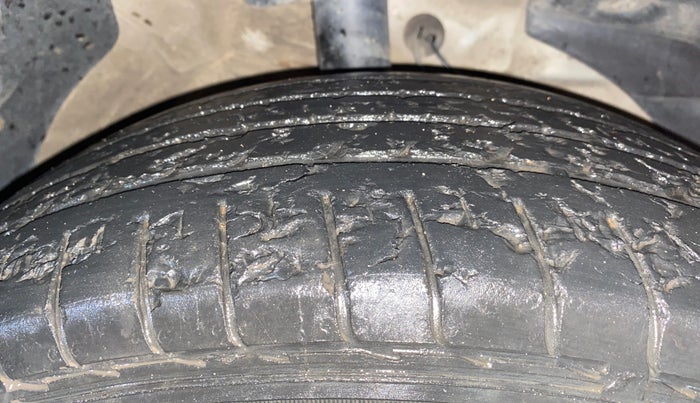 2019 MG HECTOR SHARP 1.5 DCT PETROL, Petrol, Automatic, 60,175 km, Right Front Tyre Tread