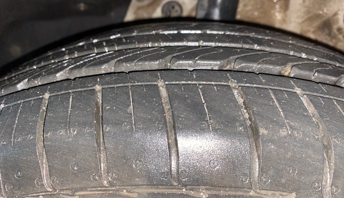 2019 MG HECTOR SHARP 1.5 DCT PETROL, Petrol, Automatic, 60,175 km, Left Front Tyre Tread