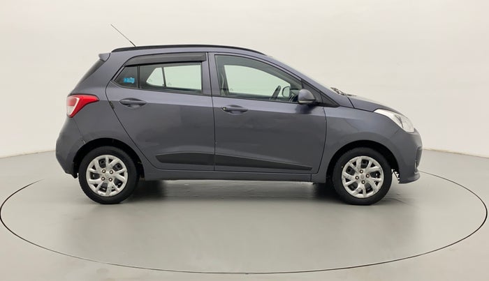 2017 Hyundai Grand i10 SPORTZ (O) 1.2 KAPPA VTVT, Petrol, Manual, 23,476 km, Right Side View