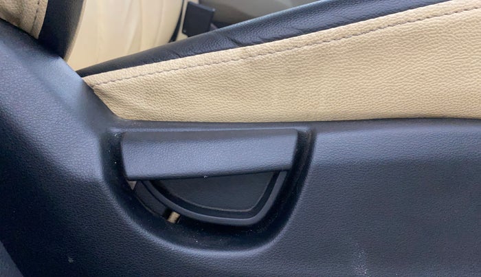 2019 Hyundai NEW SANTRO SPORTZ CNG, CNG, Manual, 22,989 km, Driver Side Adjustment Panel