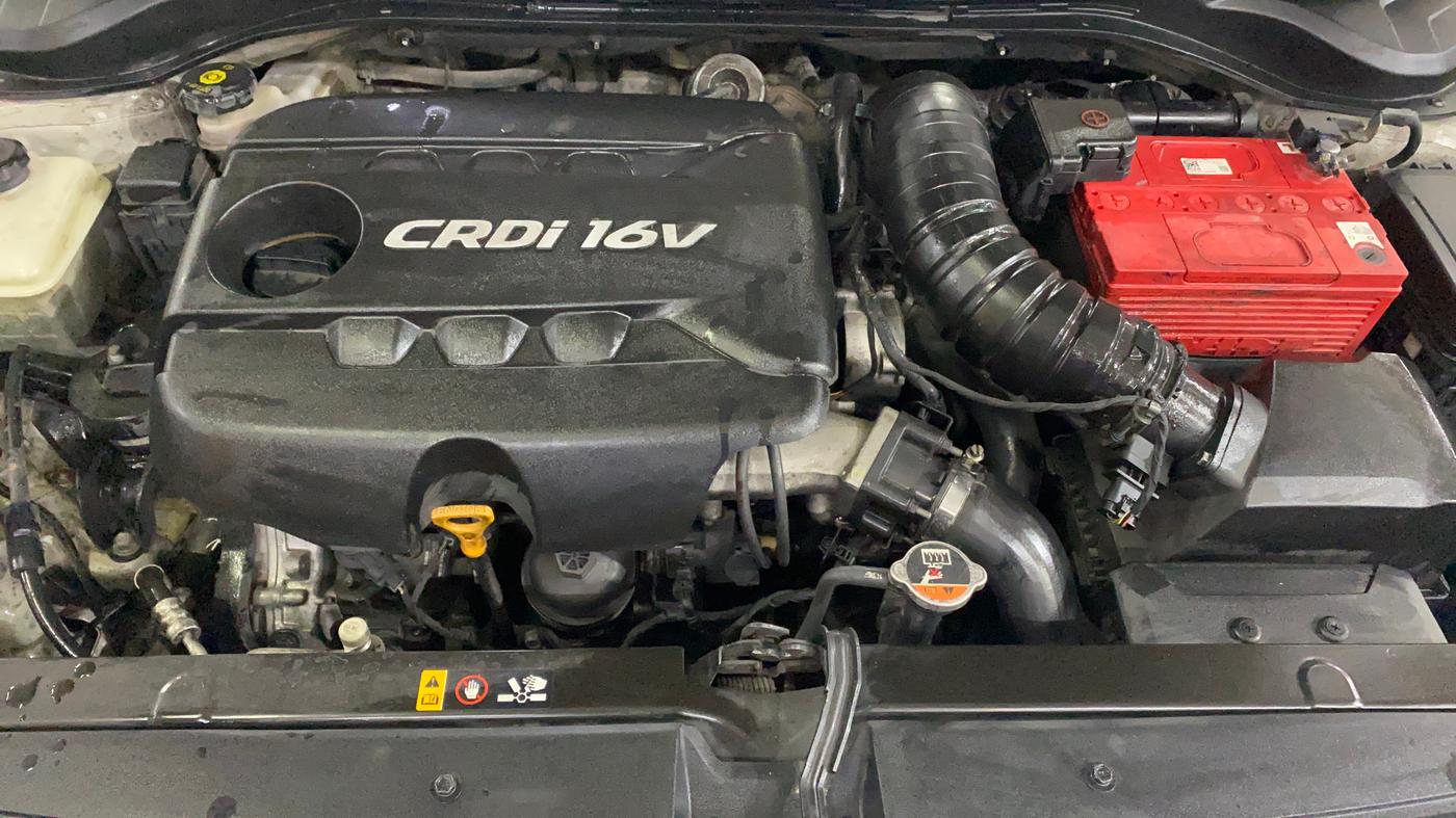 2017 Hyundai Verna 1.6 CRDI SX, Diesel, Manual, 1,40,558 km, Engine View