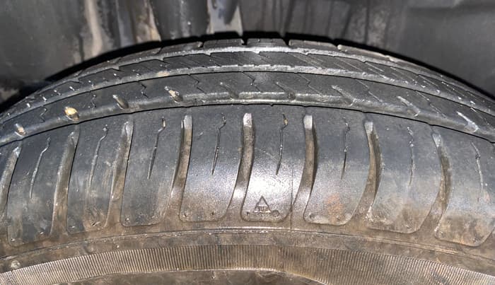 2022 Maruti Swift VXI, Petrol, Manual, 15,803 km, Right Rear Tyre Tread