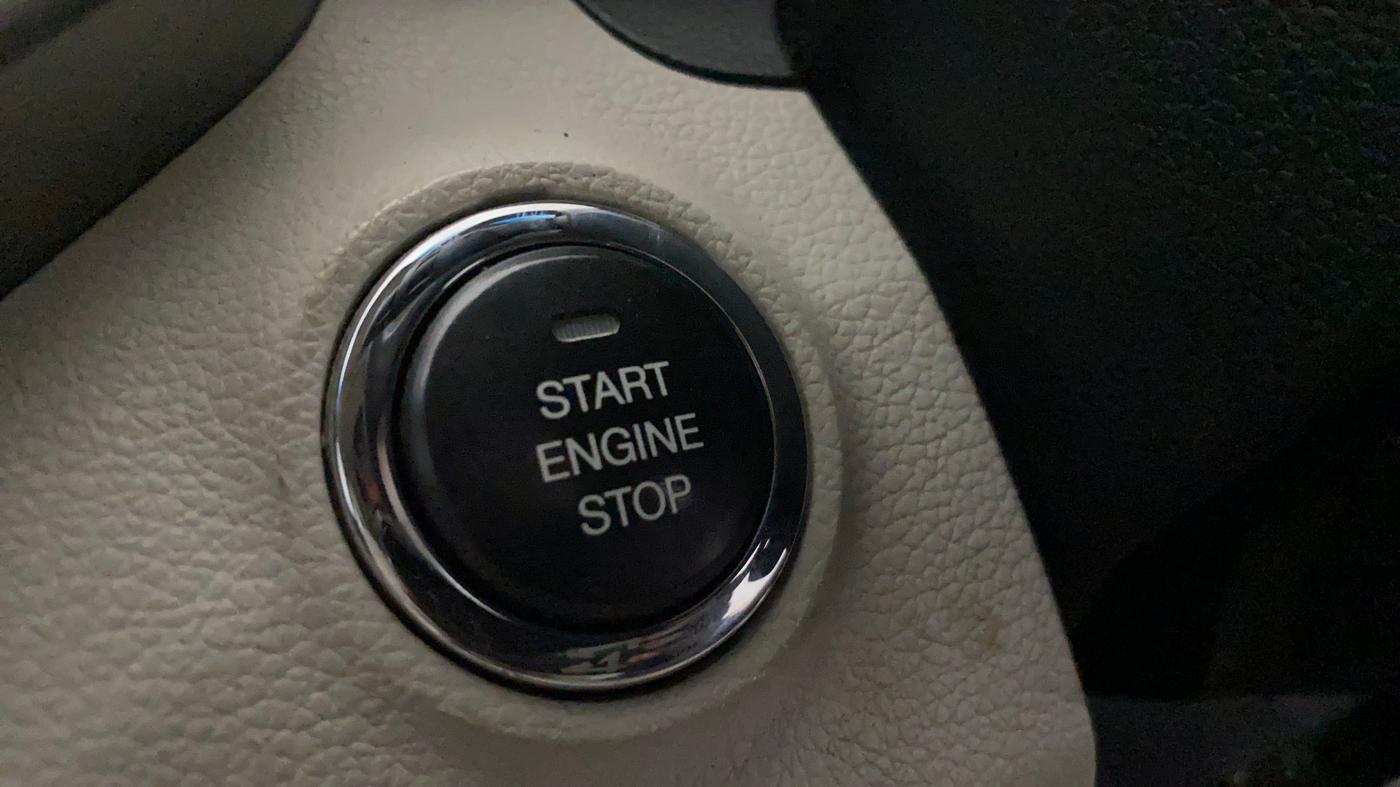 2019 Mahindra XUV300 W8 (O) 1.2 PETROL, Petrol, Manual, 80,553 km, Keyless Start/ Stop Button