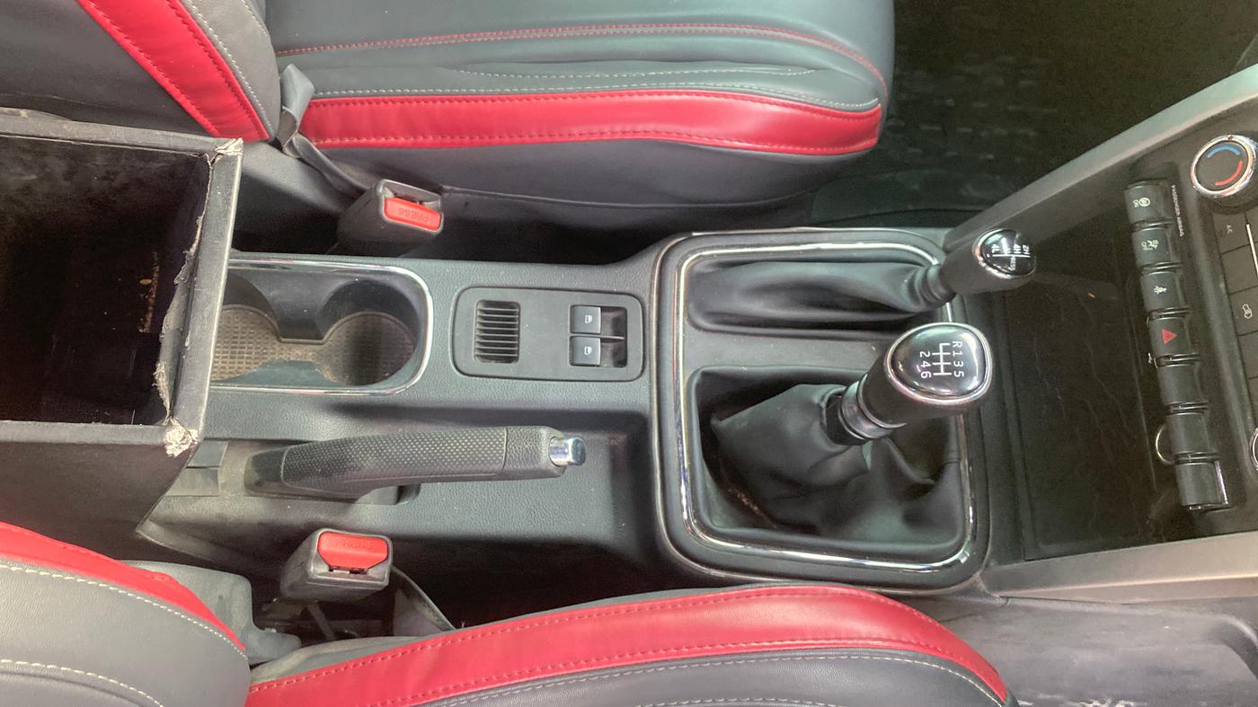 2022 Mahindra Thar LX HT PETROL 4WD MT, Petrol, Manual, 55,340 km, Gear Lever