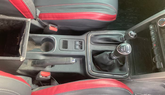2022 Mahindra Thar LX HT PETROL 4WD MT, Petrol, Manual, 55,340 km, Gear Lever