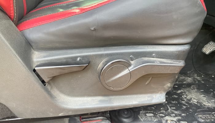 2022 Mahindra Thar LX HT PETROL 4WD MT, Petrol, Manual, 55,340 km, Driver Side Adjustment Panel