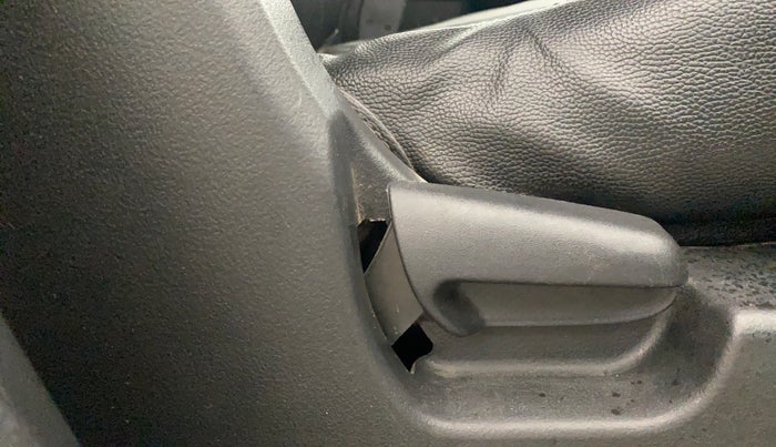 2018 Maruti Wagon R 1.0 LXI CNG (O), CNG, Manual, 74,016 km, Driver Side Adjustment Panel