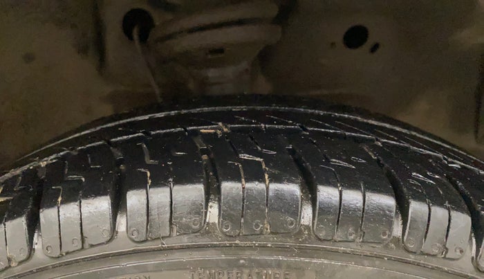 2018 Maruti Wagon R 1.0 LXI CNG (O), CNG, Manual, 74,016 km, Right Front Tyre Tread