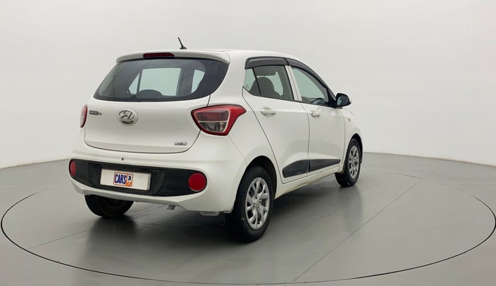 2017 Hyundai Grand i10 MAGNA 1.2 VTVT, CNG, Manual, 33,785 km, Right Back Diagonal