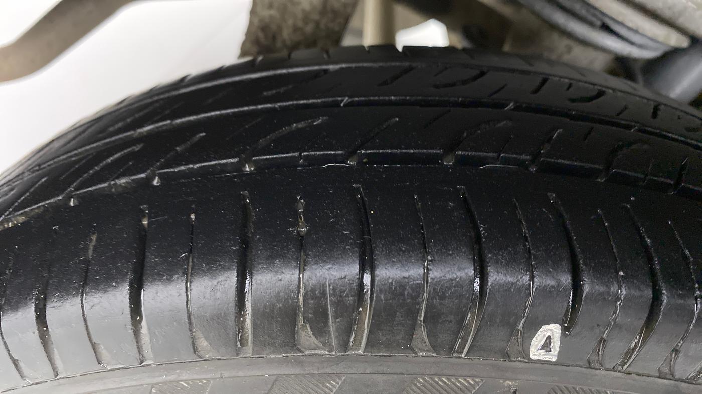 2016 Maruti Alto 800 LXI, Petrol, Manual, 89,356 km, Right Rear Tyre Tread