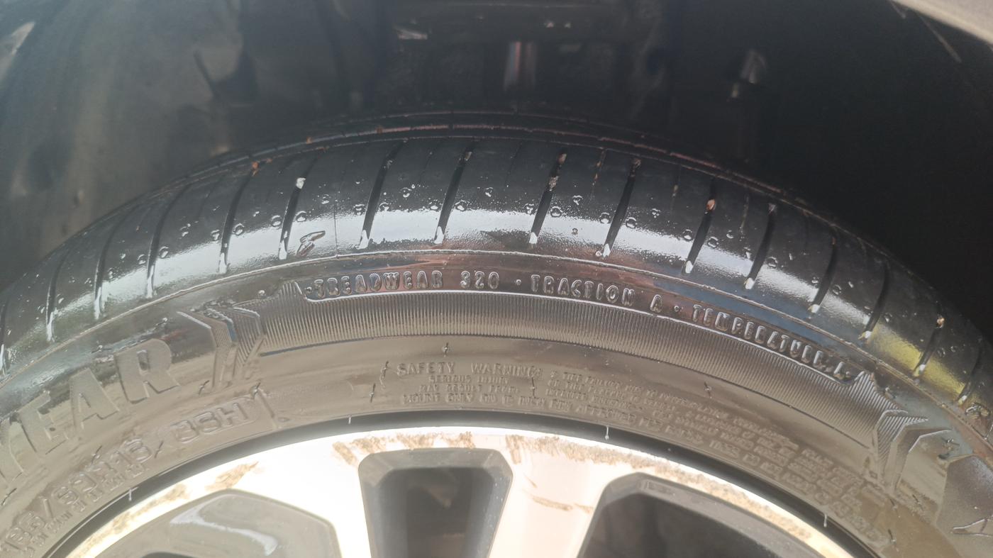 2023 Tata ALTROZ XZ Plus Sunroof i-Turbo , Petrol, Manual, 45,516 km, Left Front Tyre Tread