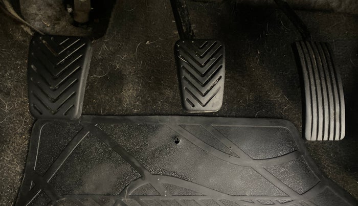 2015 Hyundai Eon MAGNA +, Petrol, Manual, 88,272 km, Pedals