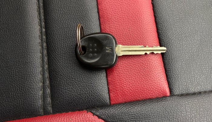 2015 Hyundai Eon MAGNA +, Petrol, Manual, 88,272 km, Key Close Up