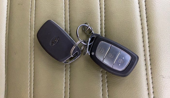 2015 Hyundai Elite i20 SPORTZ 1.2 (O), Petrol, Manual, 26,207 km, Key Close Up