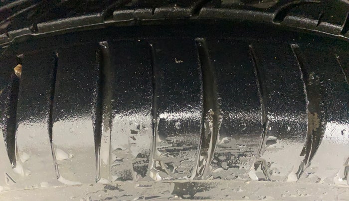 2015 Hyundai Elite i20 SPORTZ 1.2 (O), Petrol, Manual, 26,207 km, Right Rear Tyre Tread