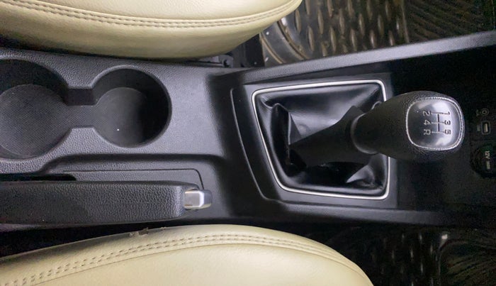 2015 Hyundai Elite i20 SPORTZ 1.2 (O), Petrol, Manual, 26,207 km, Gear Lever