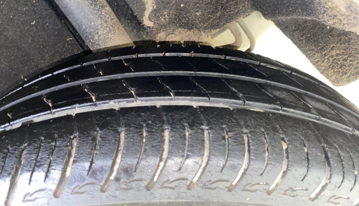 2019 Maruti Baleno DELTA PETROL 1.2, Petrol, Manual, 53,608 km, Left Rear Tyre Tread