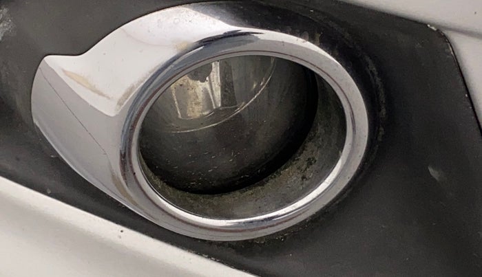2015 Ford Ecosport TITANIUM 1.5L DIESEL, Diesel, Manual, 1,05,171 km, Right fog light - Not working