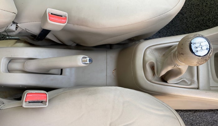 2017 Maruti Ertiga VDI SHVS, Diesel, Manual, 1,34,066 km, Gear Lever