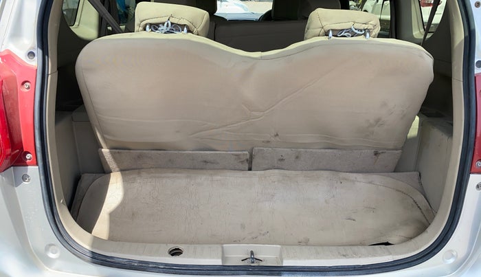 2017 Maruti Ertiga VDI SHVS, Diesel, Manual, 1,34,066 km, Boot Inside