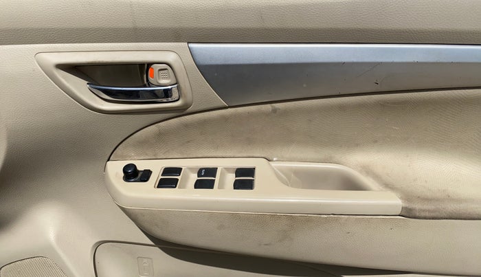 2017 Maruti Ertiga VDI SHVS, Diesel, Manual, 1,34,066 km, Driver Side Door Panels Control