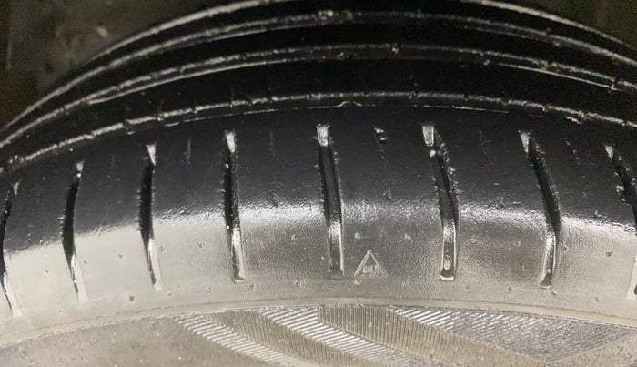 2017 Maruti Baleno ALPHA PETROL 1.2, Petrol, Manual, 51,655 km, Left Front Tyre Tread