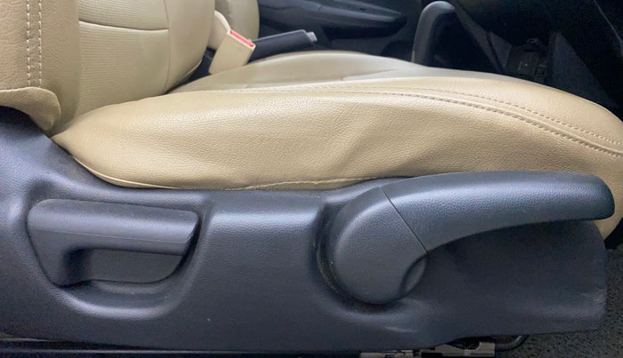 2018 Honda Jazz 1.2L I-VTEC V CVT, Petrol, Automatic, 16,175 km, Driver Side Adjustment Panel