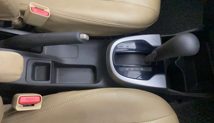 2018 Honda Jazz 1.2L I-VTEC V CVT, Petrol, Automatic, 16,175 km, Gear Lever