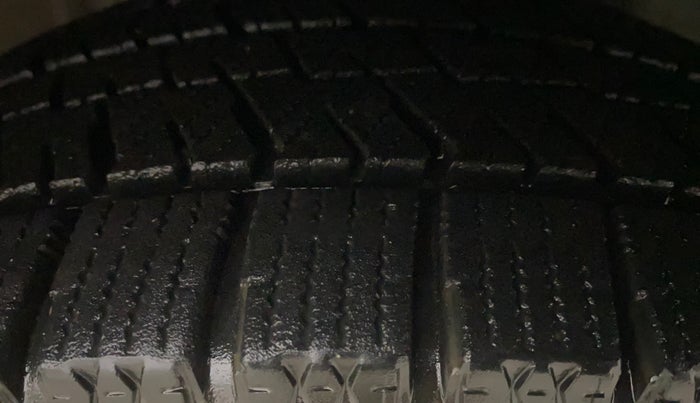 2018 Honda Jazz 1.2L I-VTEC V CVT, Petrol, Automatic, 16,175 km, Right Front Tyre Tread