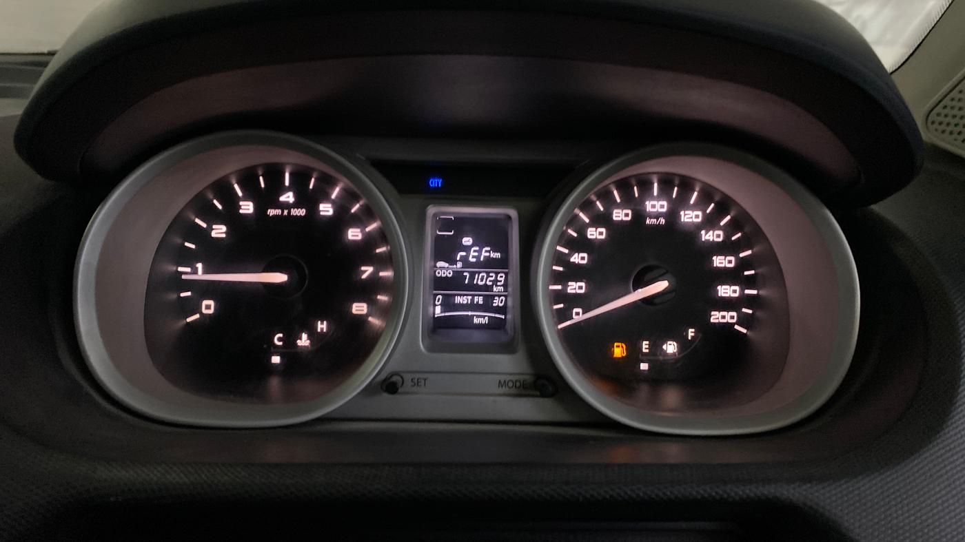 2017 Tata Tiago XT PETROL, Petrol, Manual, 70,892 km, Odometer Image