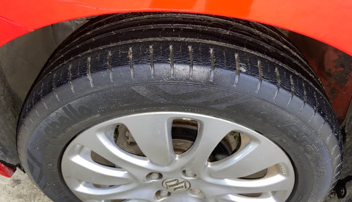 2017 Maruti Baleno ZETA CVT PETROL 1.2, Petrol, Automatic, 25,264 km, Left Front Tyre Tread