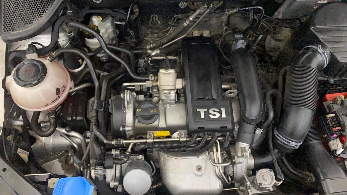 2019 Volkswagen Vento HIGHLINE PLUS 1.2 AT, Petrol, Automatic, 49,462 km, Engine View - Right