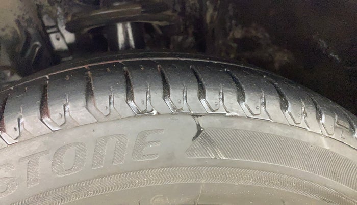 2020 Toyota YARIS V CVT, Petrol, Automatic, 67,534 km, Left Front Tyre Tread