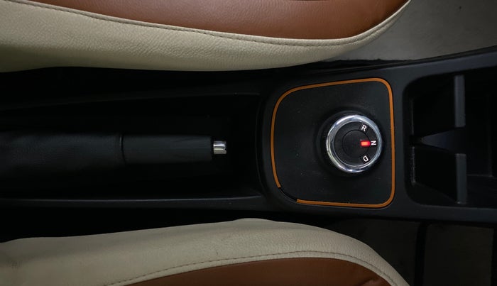 2020 Renault Kwid CLIMBER 1.0 AMT (O), Petrol, Automatic, 29,365 km, Gear Lever