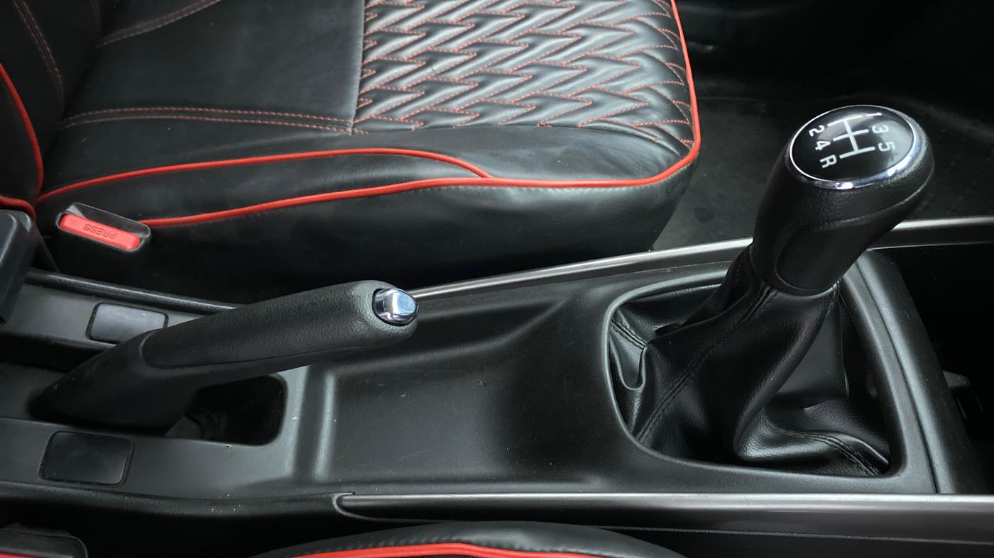 2019 Maruti Baleno DELTA 1.2 K12, Petrol, Manual, 27,137 km, Gear Lever