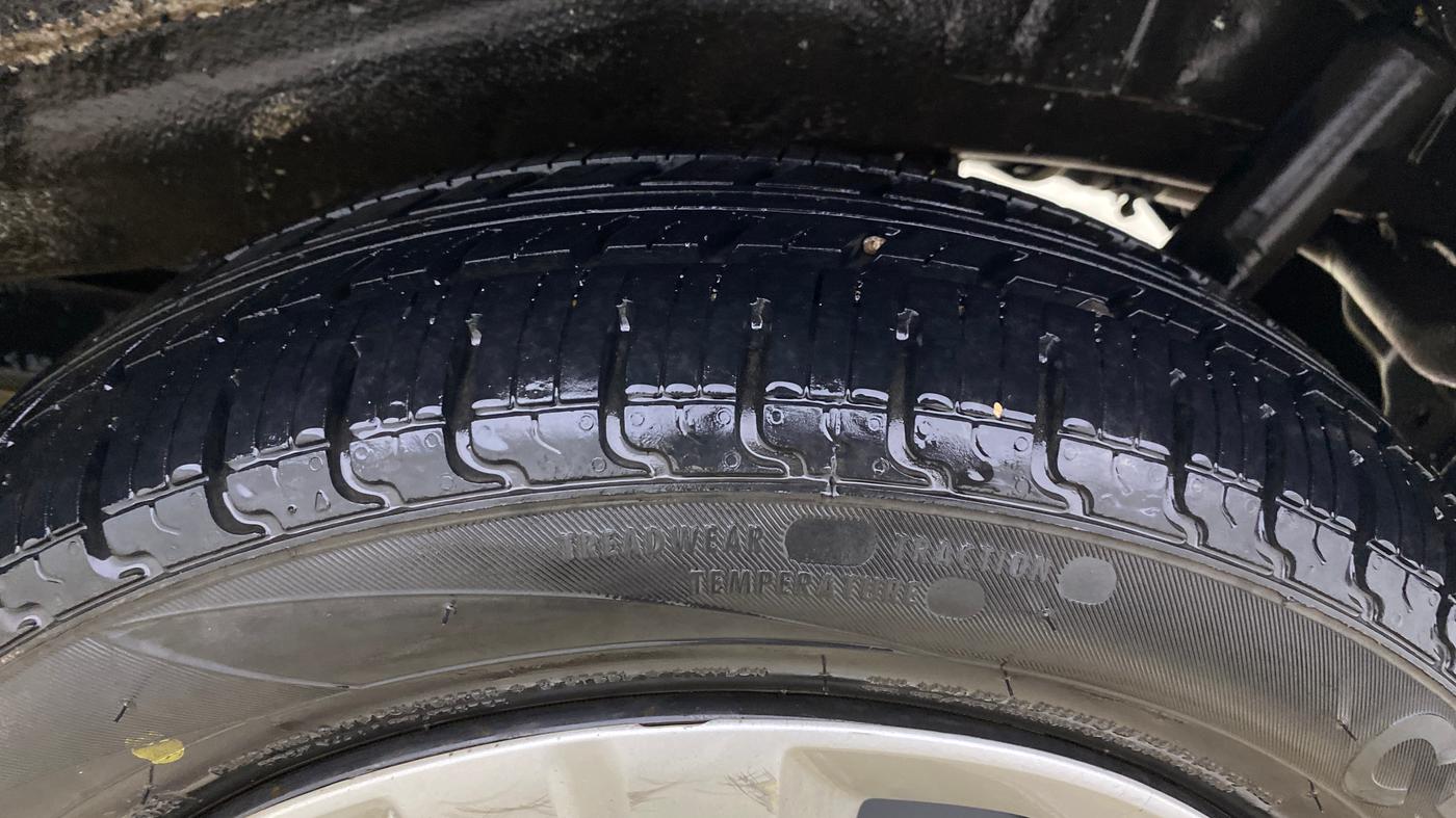 2018 Maruti Wagon R 1.0 VXI, Petrol, Manual, 33,682 km, Left Rear Tyre Tread