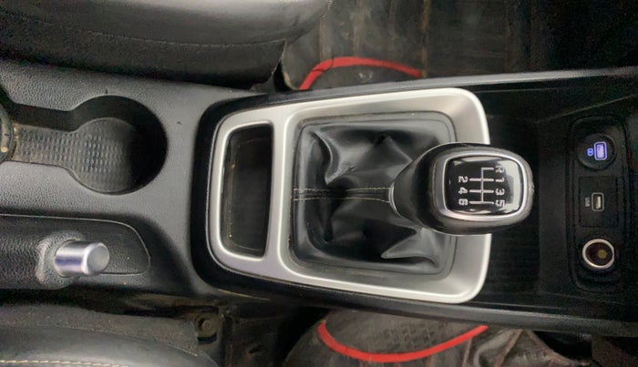 2019 Hyundai VENUE SX 1.0 (O) TURBO, Petrol, Manual, 55,739 km, Gear Lever