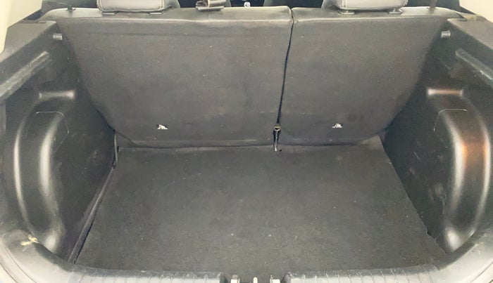 2019 Hyundai VENUE SX 1.0 (O) TURBO, Petrol, Manual, 55,739 km, Boot Inside