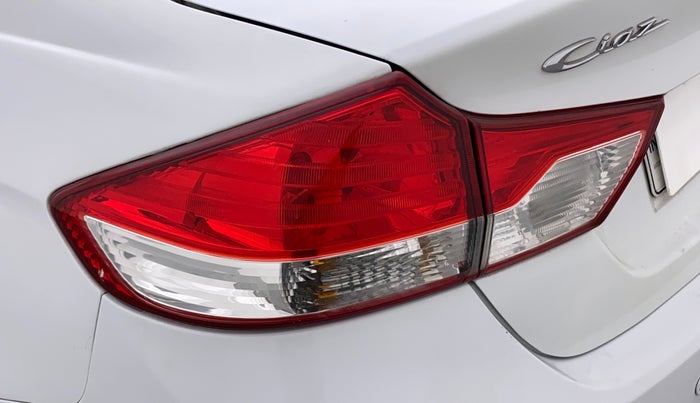 2017 Maruti Ciaz ZETA 1.4  MT PETROL, Petrol, Manual, 73,437 km, Left tail light - Minor scratches