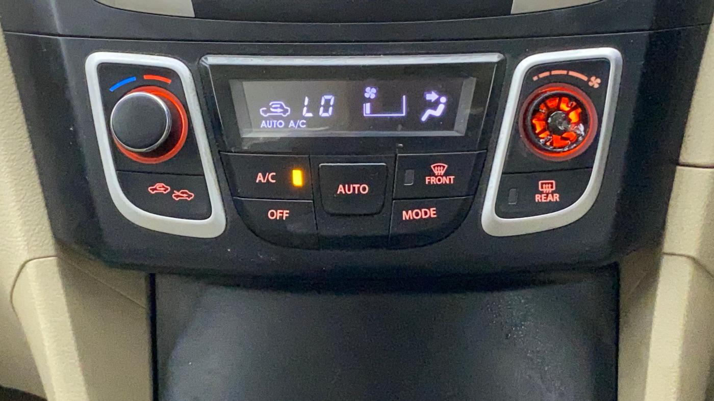 2017 Maruti Ciaz ZETA 1.4  MT PETROL, Petrol, Manual, 73,437 km, Automatic Climate Control
