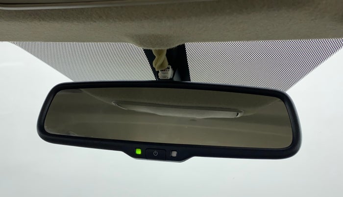 2017 Maruti Ciaz ZETA 1.4  MT PETROL, Petrol, Manual, 73,437 km, Ceiling - Rear view mirror minor damage