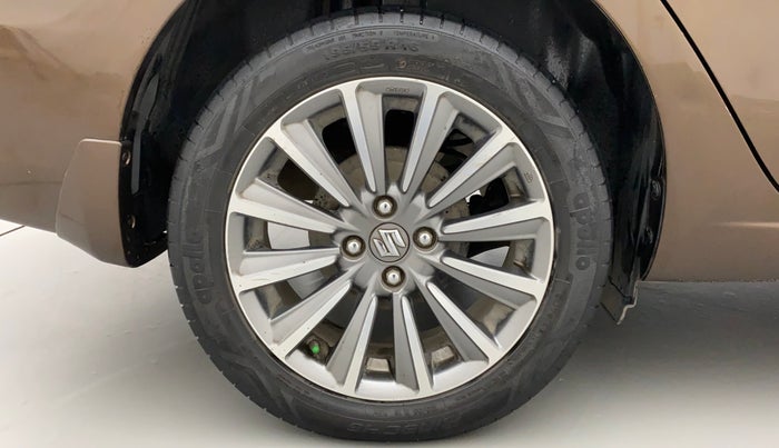 2018 Maruti Ciaz ALPHA  AT 1.5 SHVS PETROL, Petrol, Automatic, 92,446 km, Right Rear Wheel