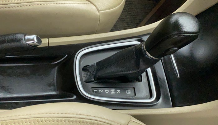 2018 Maruti Ciaz ALPHA  AT 1.5 SHVS PETROL, Petrol, Automatic, 92,446 km, Gear Lever