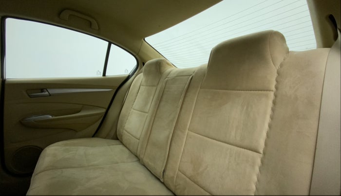 2010 Honda City 1.5L I-VTEC V AT, Petrol, Automatic, 70,674 km, Right Side Rear Door Cabin