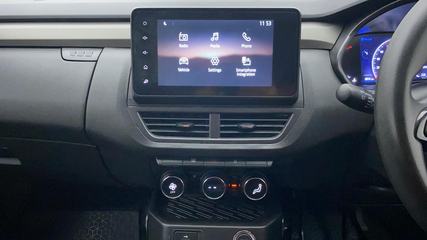 2021 Renault Kiger RXZ 1.0 TURBO MT DUAL TONE, Petrol, Manual, 7,063 km, Air Conditioner