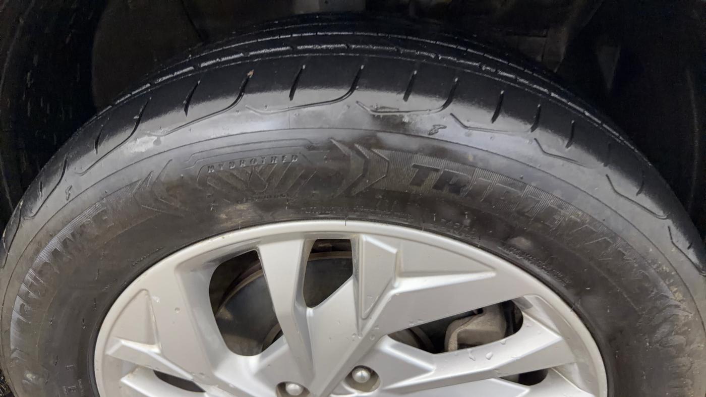 2023 Hyundai Creta SX 1.5 PETROL, Petrol, Manual, 33,914 km, Right Front Tyre Tread