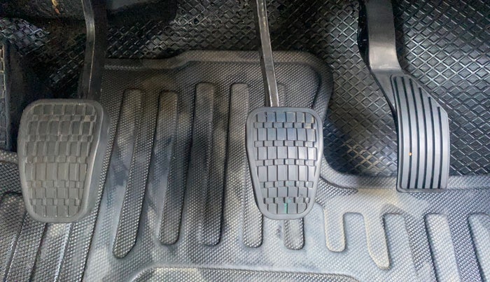 2021 Tata ALTROZ XZ DIESEL, Diesel, Manual, 79,407 km, Pedals