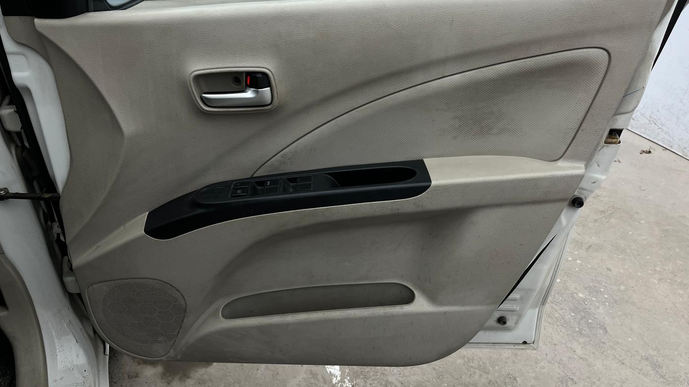 2018 Maruti Celerio VXI AMT, Petrol, Automatic, 32,770 km, Driver Side Door Panels Control