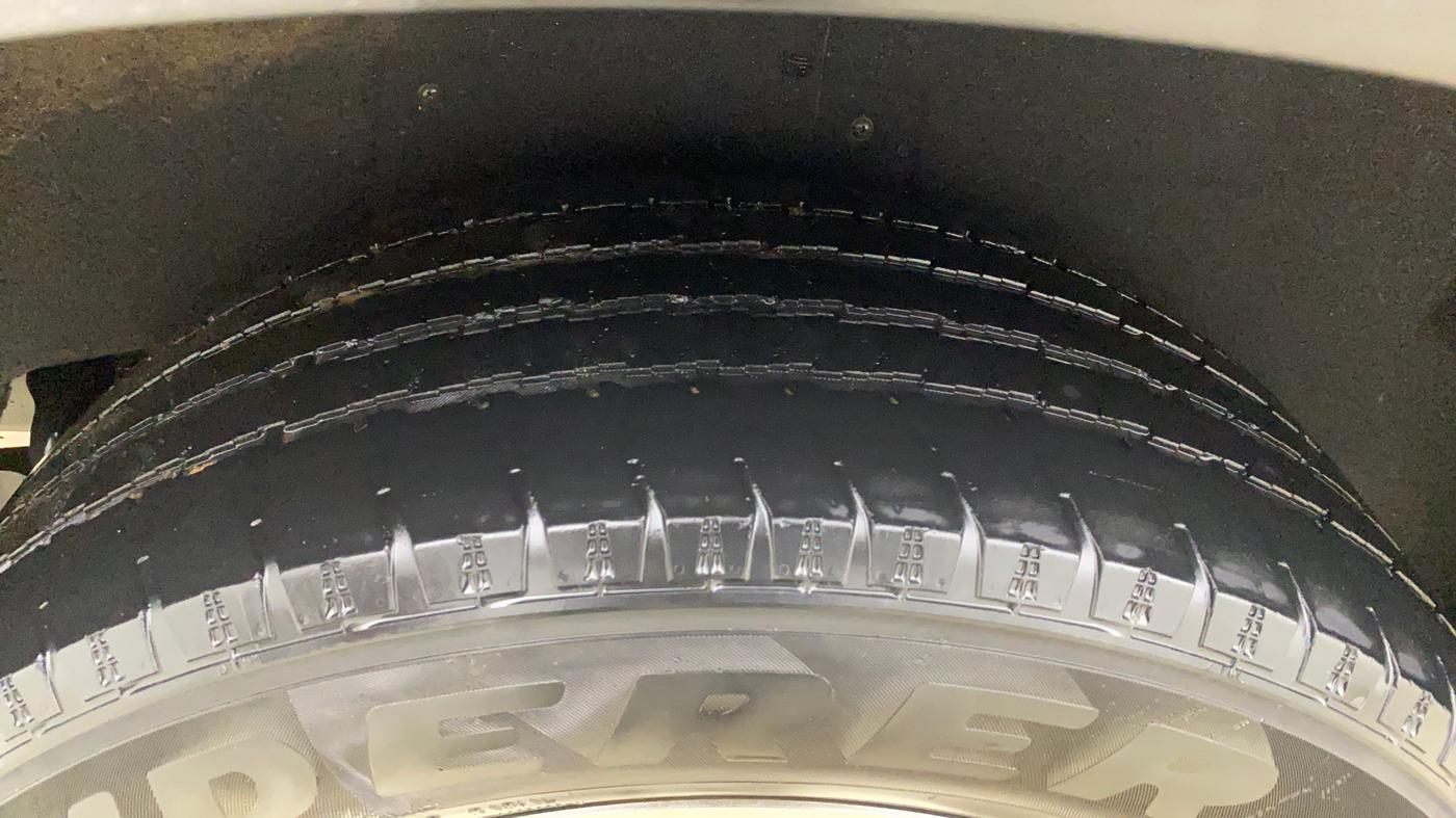 2023 Mahindra SCORPIO-N Z8 L DIESEL AT 2WD 7 STR, Diesel, Automatic, 57,379 km, Right Rear Tyre Tread